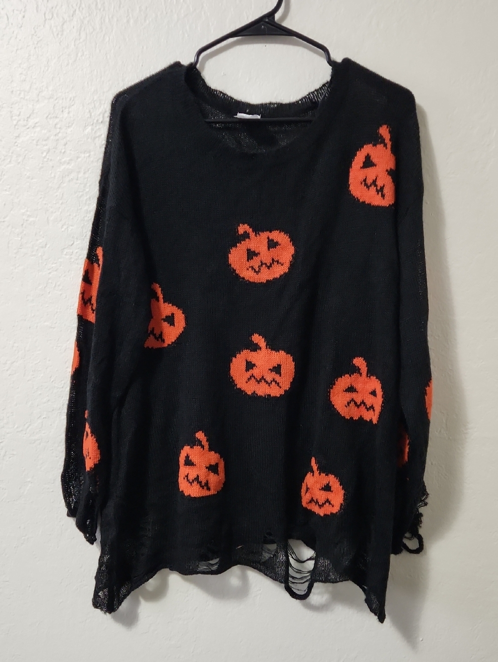 Black Halloween Pumpkin Knit Sweater - Orange Jack-O'-Lanterns